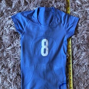 Girl’s Lululemon workout dress,sz small periwinkle